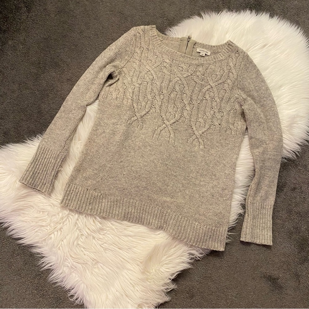 Smart Set Oatmeal Cable Knit Sweater